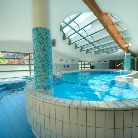 Hotel Lovec 4*