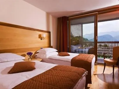 Lovec Hotel 4*